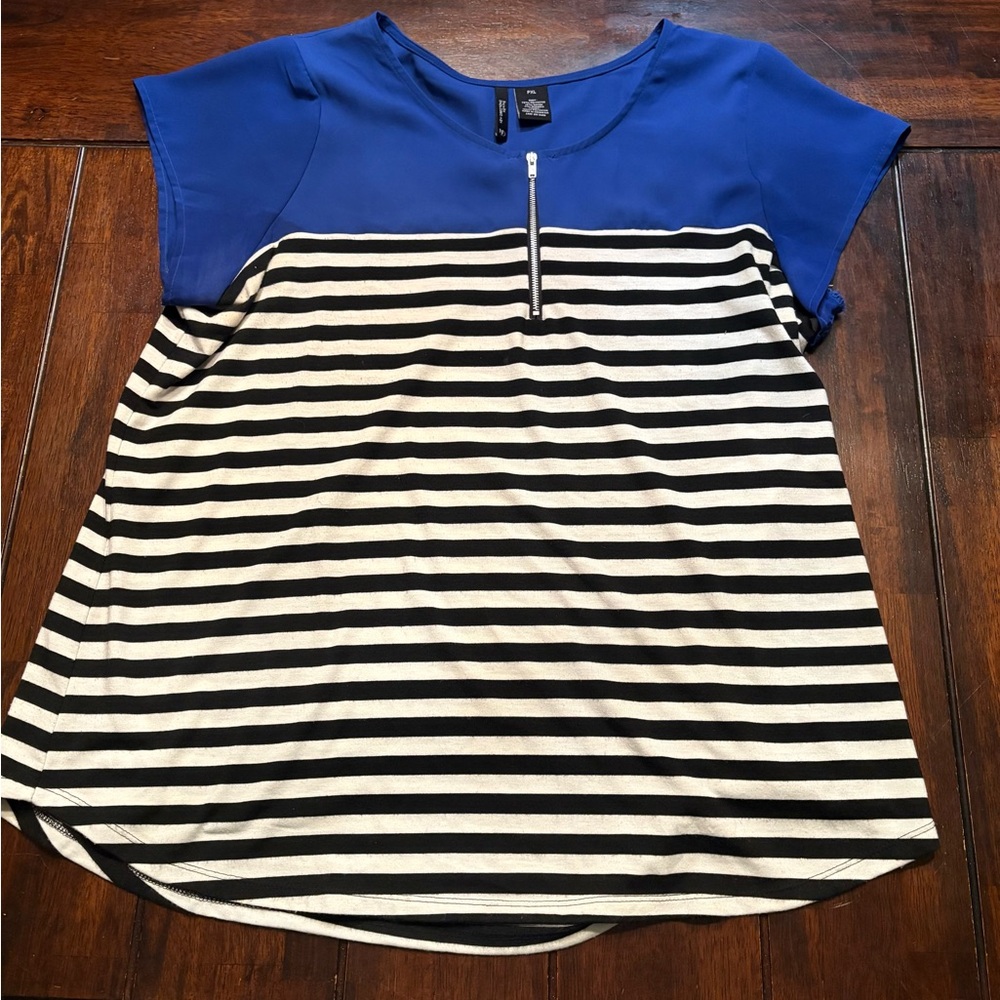 New Directions Blue and Black Striped Short Sleeve Top, Size PXL